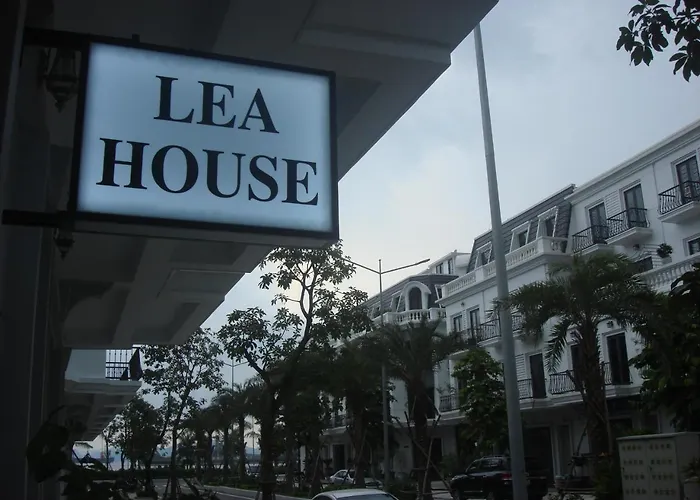 Lea House 3*